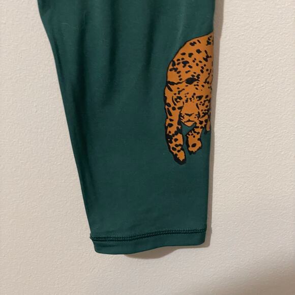 OFFLINE by Aerie x Aly Raisman Legging Real Me Crossover High Waist Leopard sz M - Picture 8 of 9